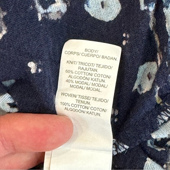 Lucky Brand floral swing top navy with sky blue flowers lace front pintucks M - Picture 8 of 10